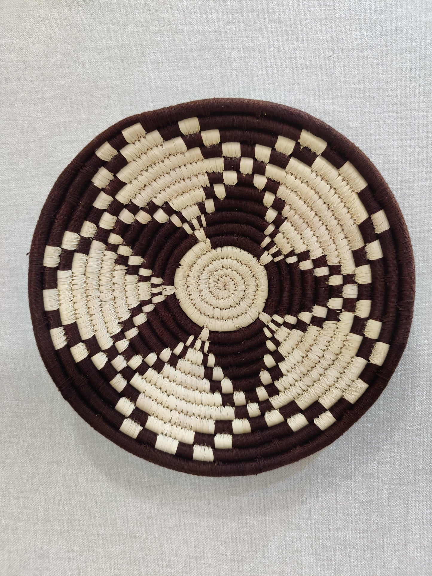 Sabai Plates WALNUT WEAVES A