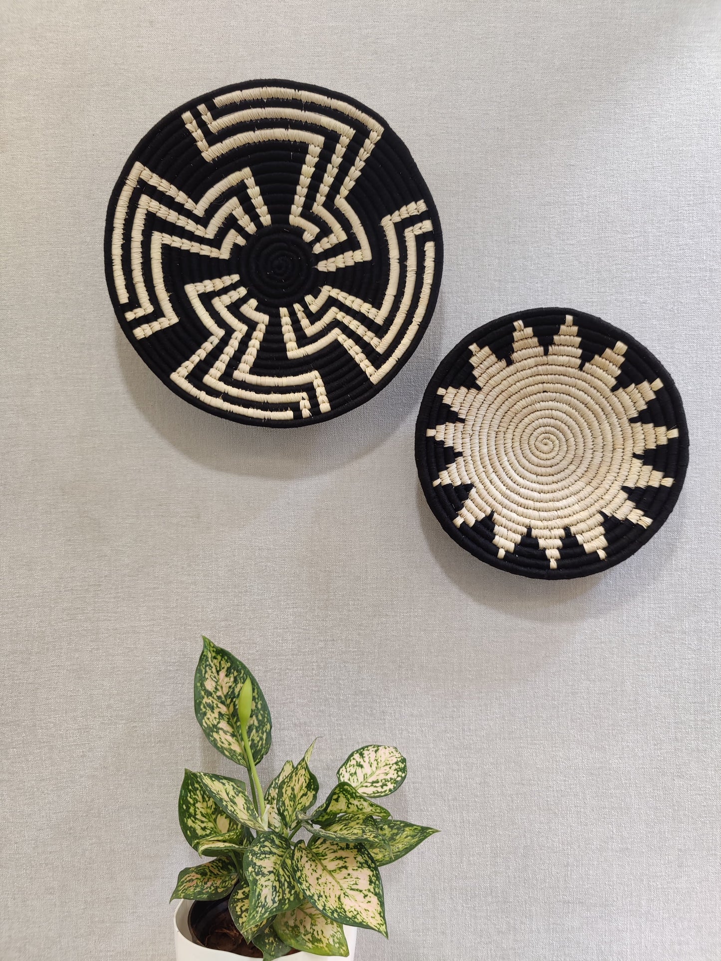 Sabai Plates COSMIC WEAVES 1