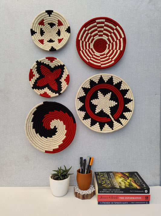 Sabai Plates SCARLET WEAVES